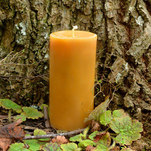 Classic pure beeswax pillar candle, chemical-free natural lighting, 2x4 inches